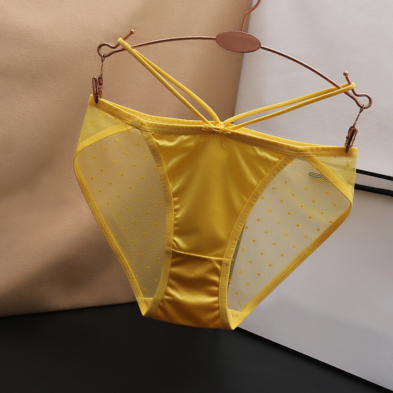 thumbnail image 2 of Braguitas de encaje de cintura baja para mujer - Ropa interior de algodón de color liso, sin aros, ajuste cómodo, para el día a día/el trabajo (M-XL), 2 of 4